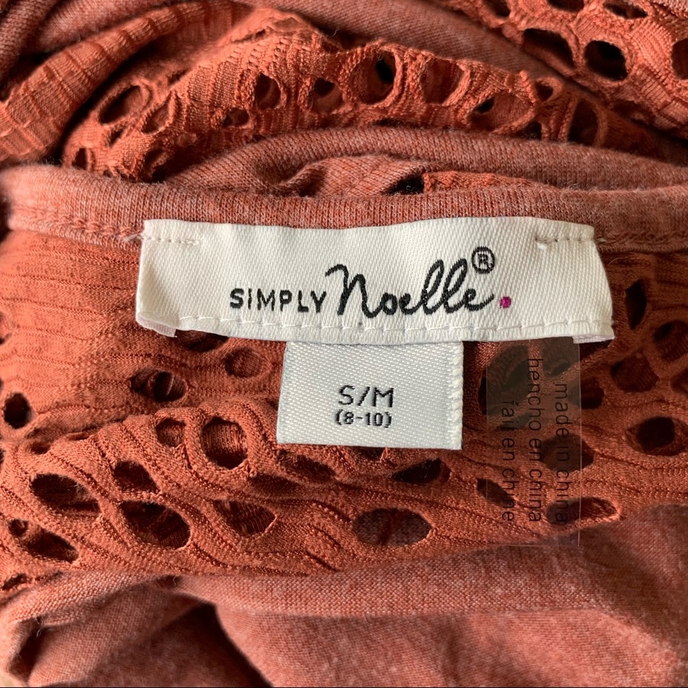 •Simply Noelle• Long Sleeve Eyelet Embellished Top - Size S/M (8-10) - Picture 2 of 10